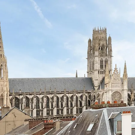 Apartman Vue Exceptionnelle Cathedrale - Hypercentre - 4 Personnes *